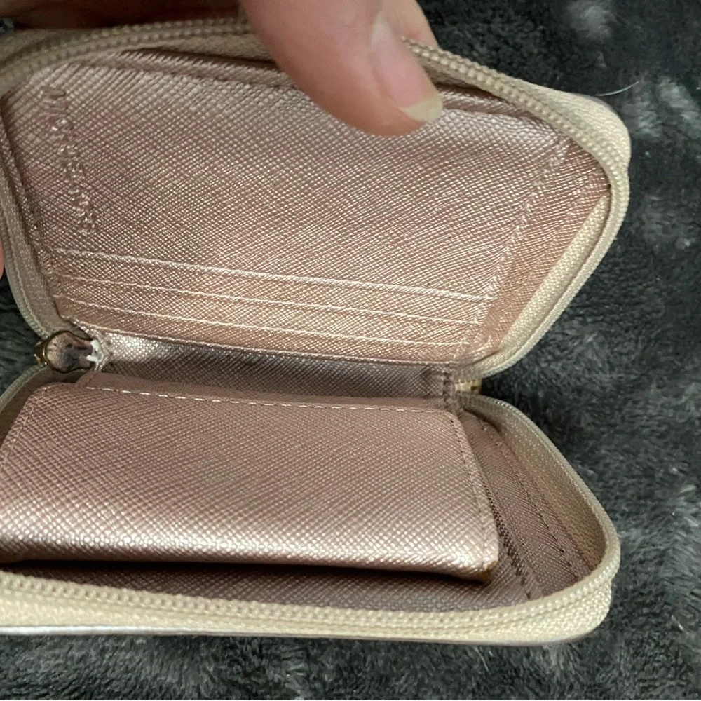 Wallet - Picture 4 of 4